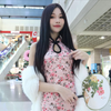 台湾性感可爱大长腿美女小姐姐旗袍户外走秀