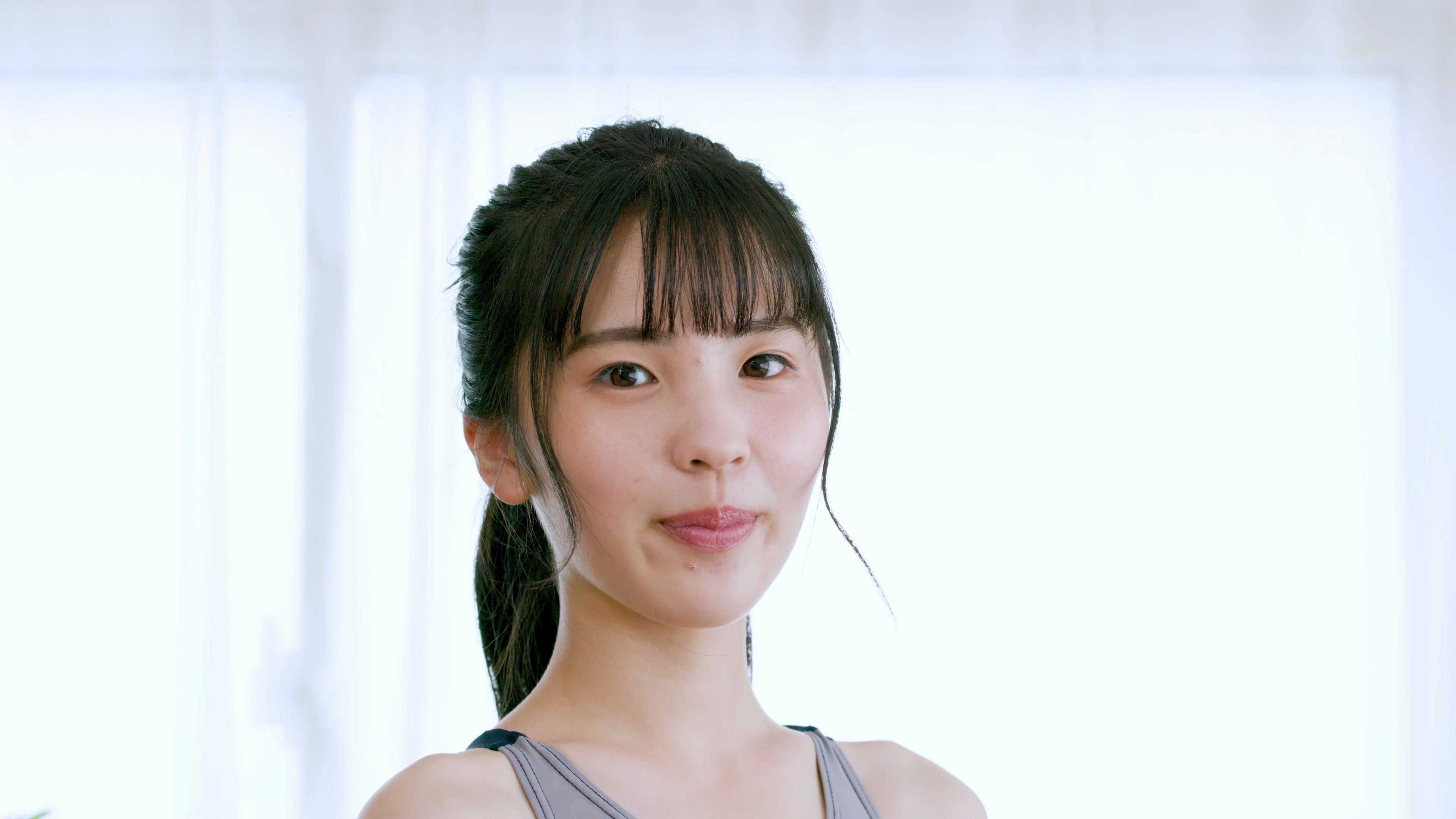IM4K-466 Ami Manabe Swimming Equivalent Large