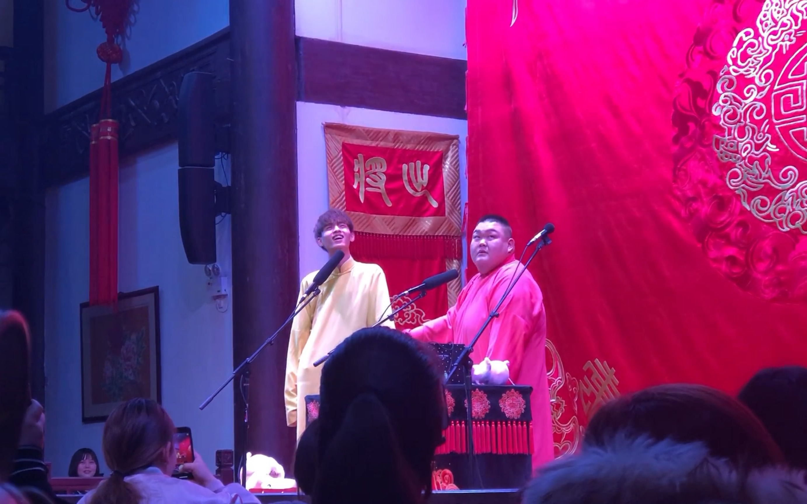 20190104秦霄贤姬霄桐六口人