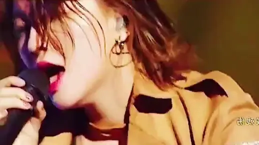 陈乐一 的 青鸟 演唱，加上 火影 的画面，多少人的青春梦想。 音乐