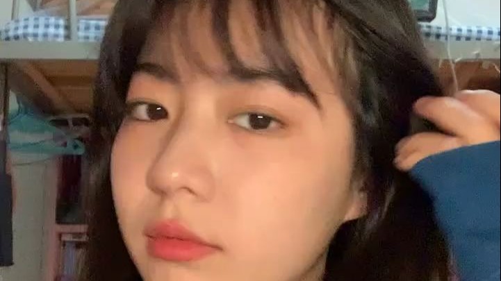 大学女生宿舍卫生口腔检查 关注口腔健康