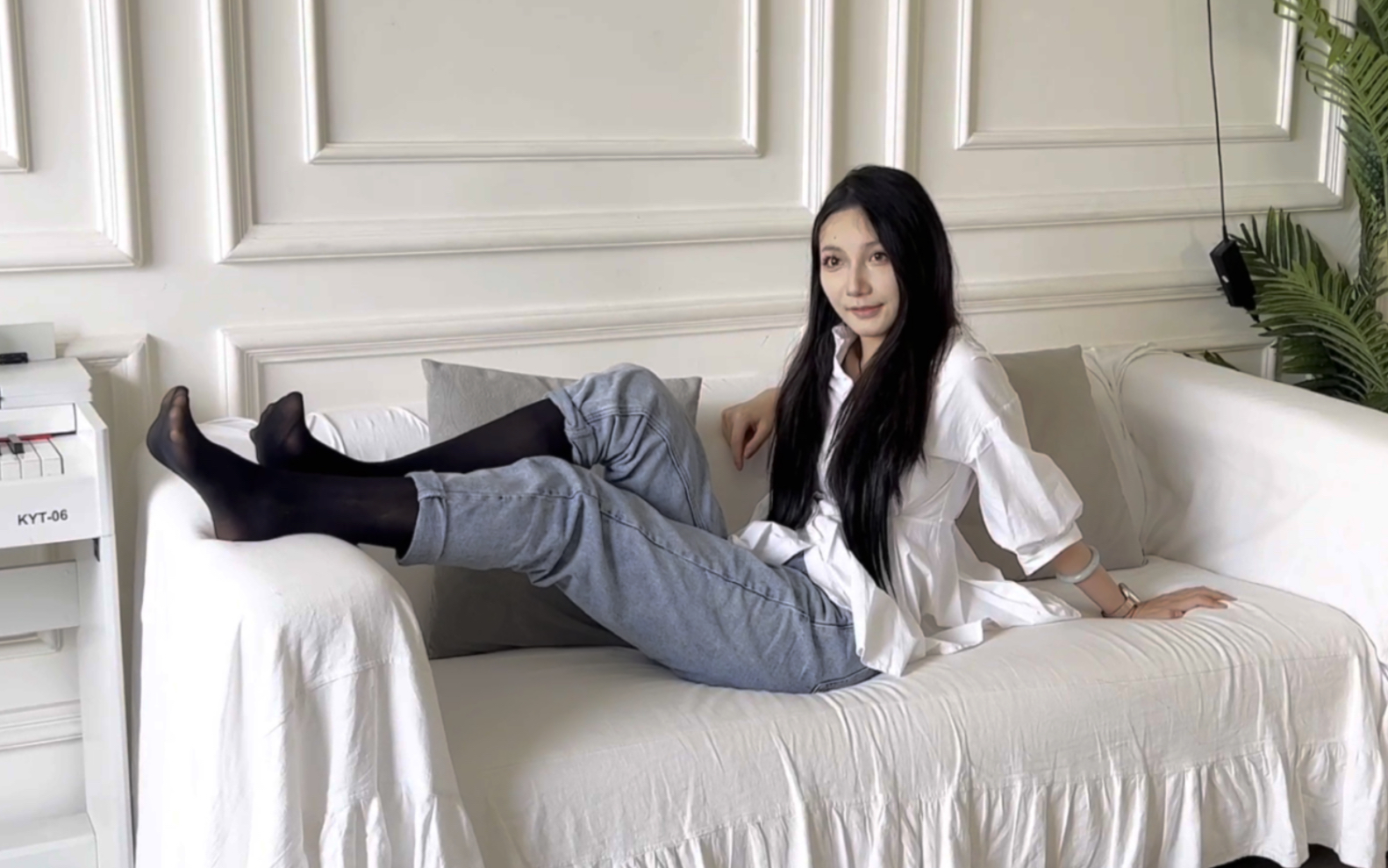 The model is really elegant.