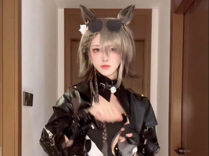 什么舞还要本法官亲自跳给你看