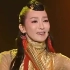 萨顶顶韩国舞台上表演《万物生》, 惊艳全场