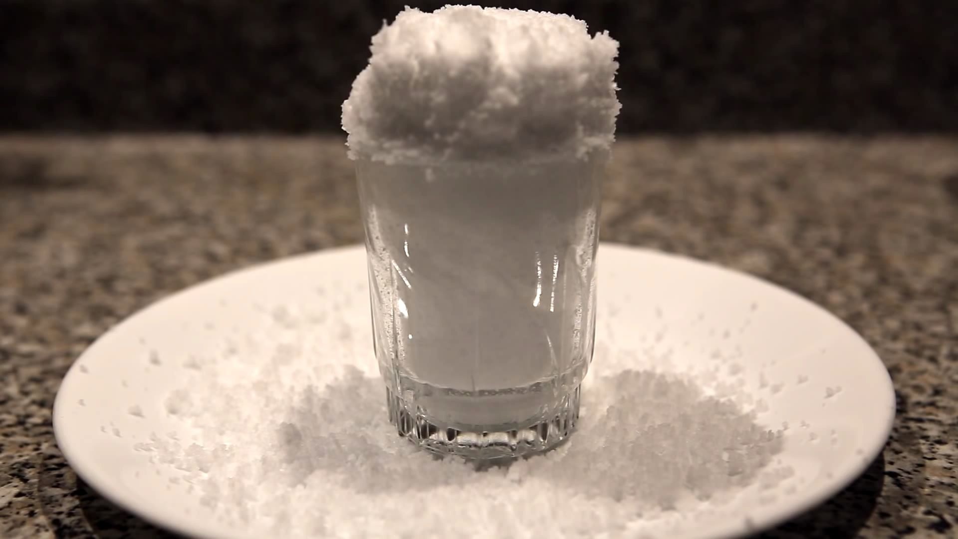 人造雪是怎么做的 B站