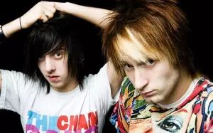 【Breathe Carolina 】-【 Hit And Run】打了就跑(第一版和第二版)
