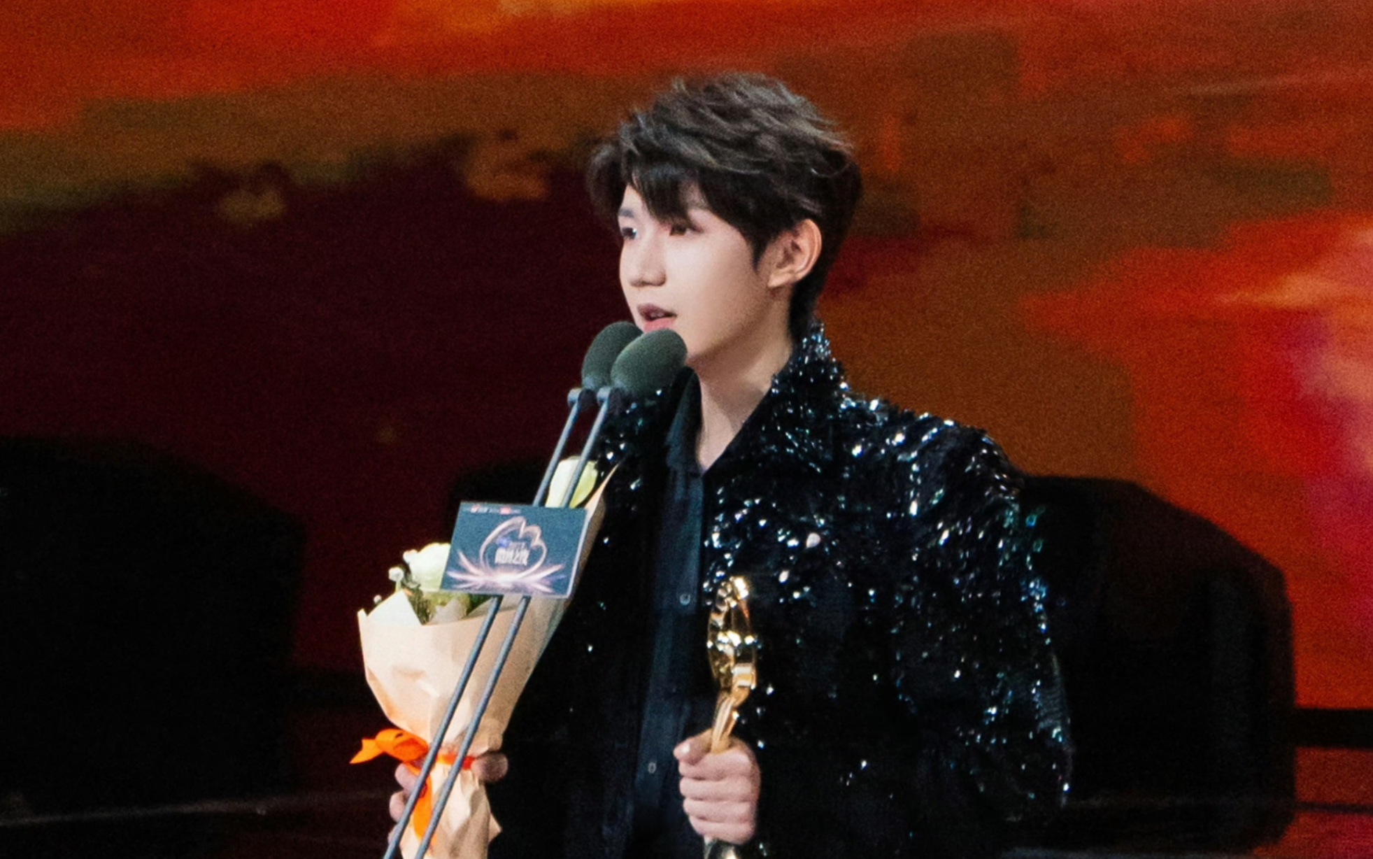 【王源】微博之夜年度号召力音乐人