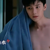亲妈初次和青春期的儿子独处 尴尬到只想逃跑