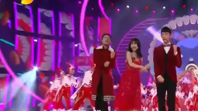 于朦胧 2015小年夜演唱《扭羊歌》