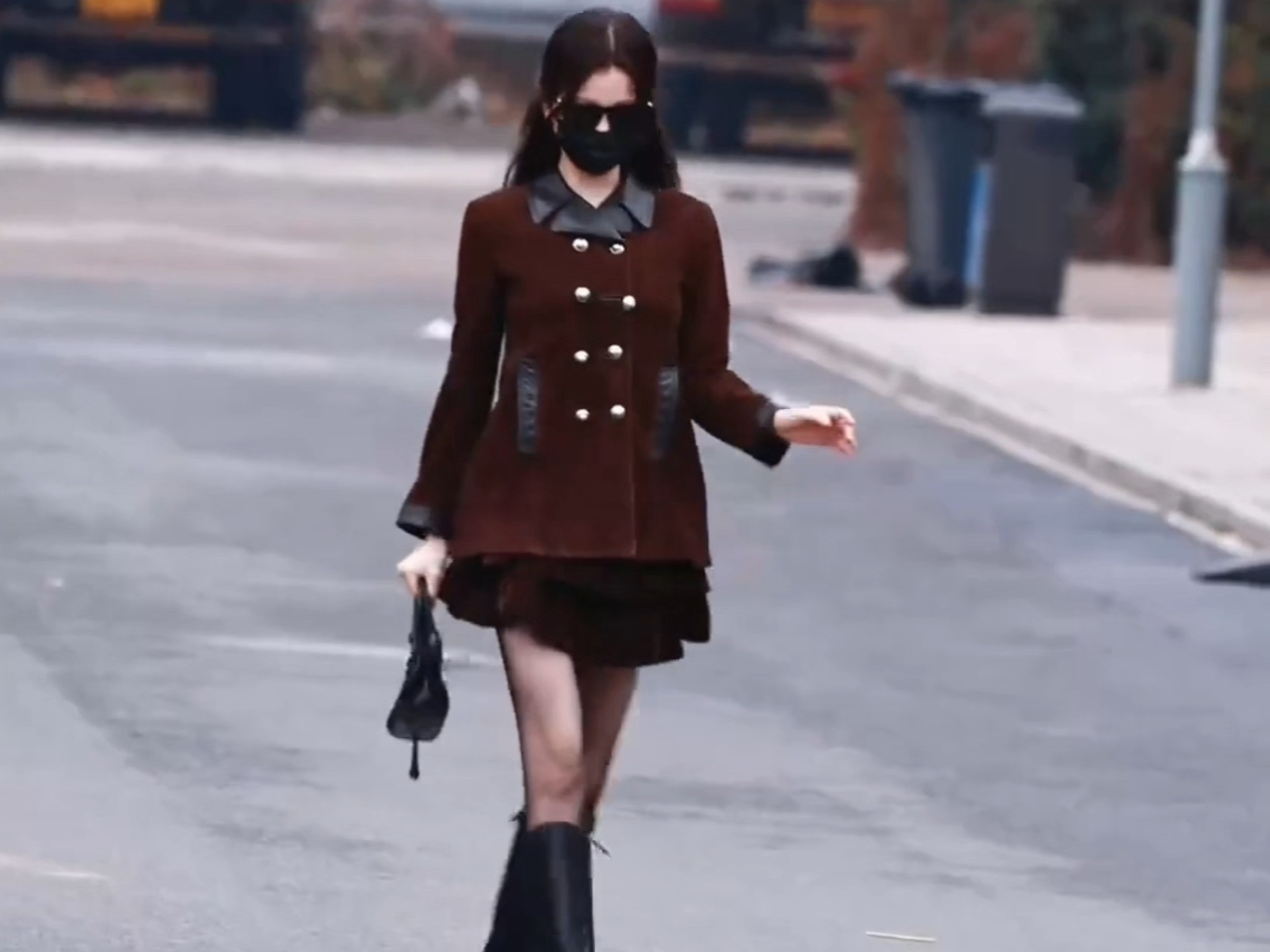 虞书欣丝袜路透现场直拍镜头