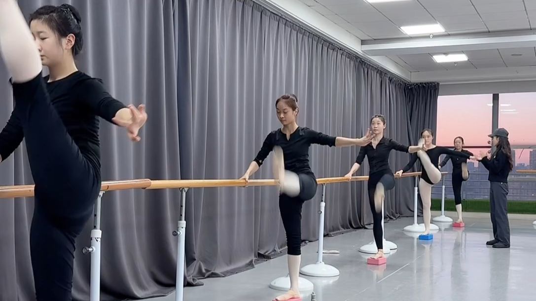 舞蹈生软开度基训课2025.11.27