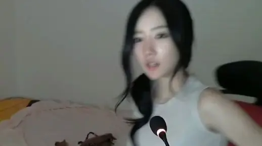 0 韩国熟悉的朴妮唛主播