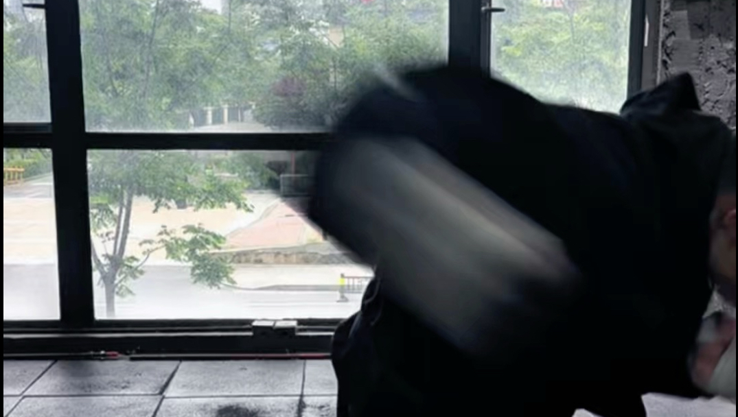 这一拳阁下该如何应对？
