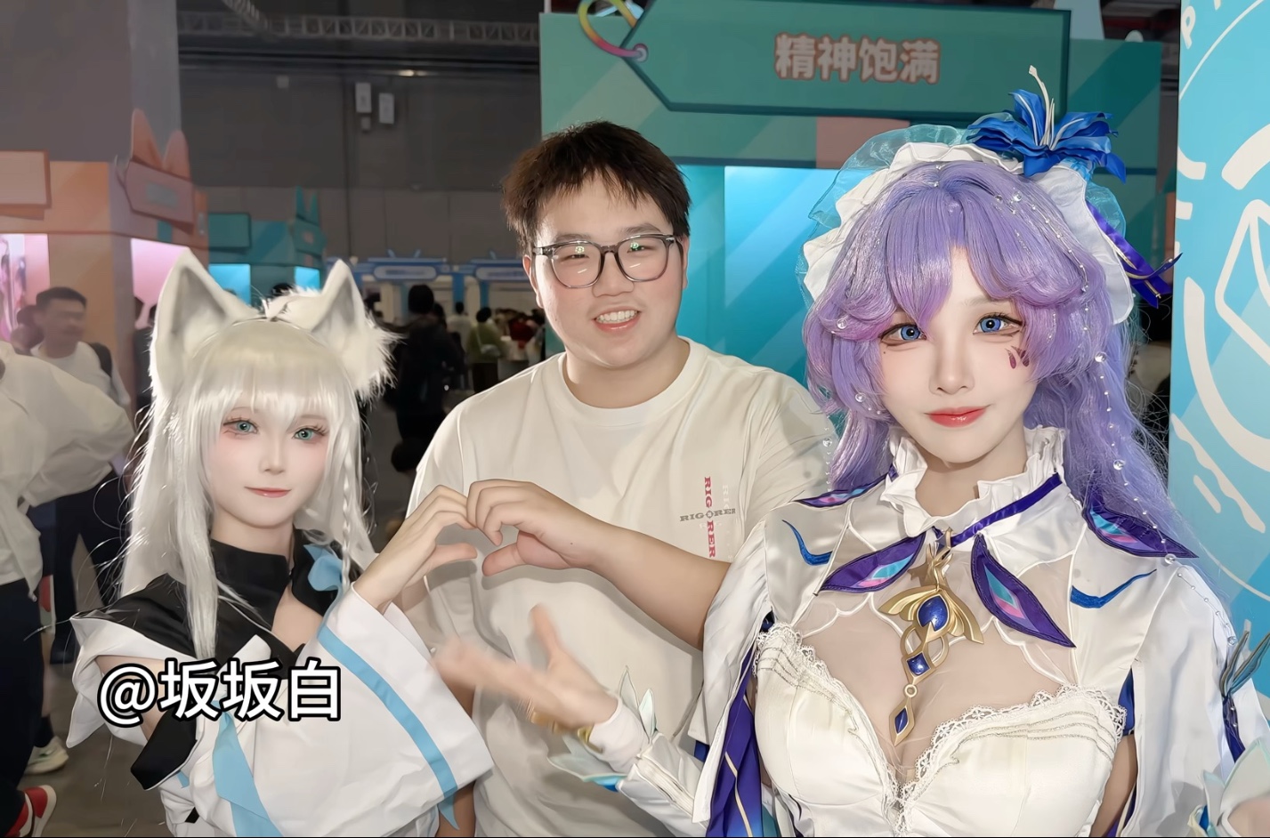 Relying on 160w fans sister in BW got to eat so many millions UP!