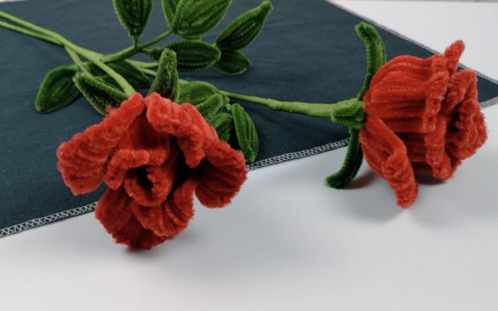 渐变色玫瑰花教程 上集 钩针手工毛线编织创意毛线永生花 - 哔哩哔哩