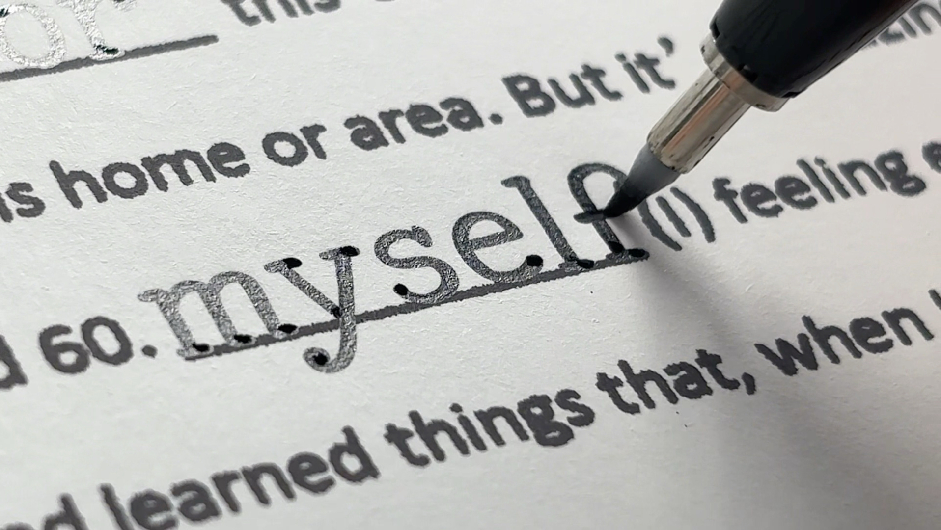 放假第一天写作业的我vs最后一天