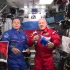 （俄语）奥列格·阿尔特米耶夫向德米特里·彼得林转交了国际空间站塔斯社办公室领导层的变更