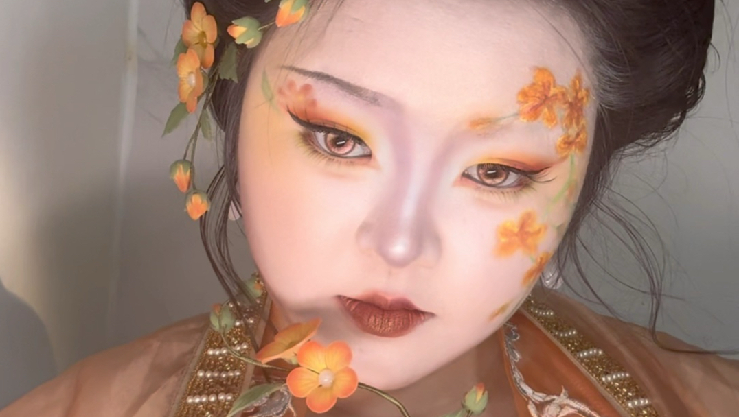 凌霄花拟人妆，啥时候才能有流量啊