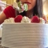 ASMR - 熊猫妹吃整个绿茶草莓蛋糕 · 竟然吃完了 · Green Tea Strawberry Cake
