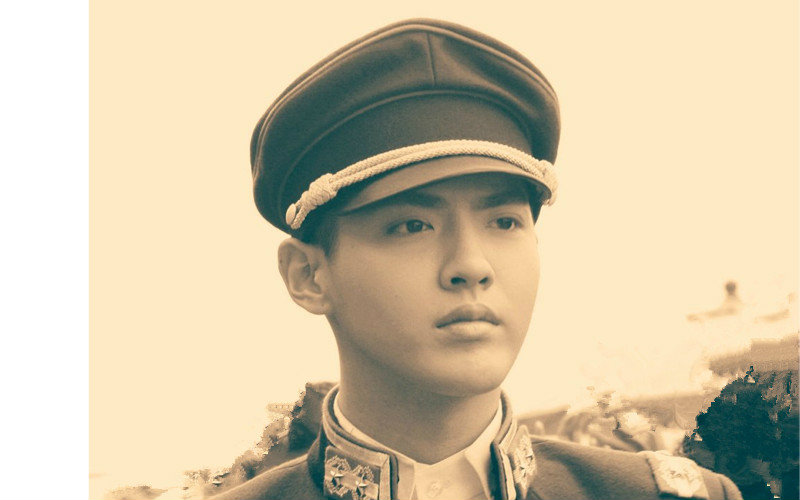 #吴亦凡饭制视频##吴亦凡july# 待你青丝. 来自