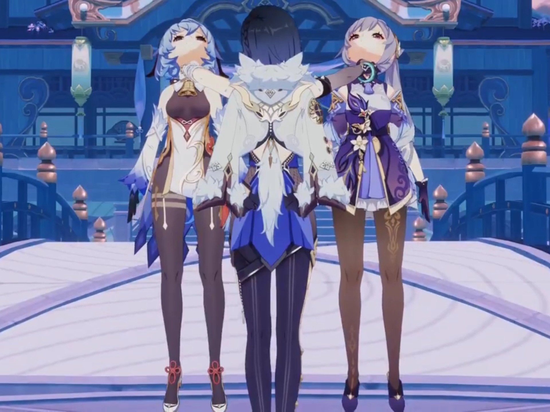 夜兰站起来了。