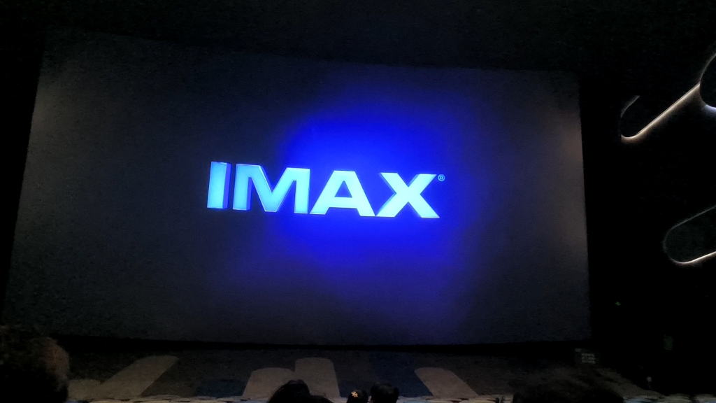 【流浪地球2】激光IMAX厅+12.1声道           黄金中间正视角激光IMAX映前秀+倒计时精彩短片！