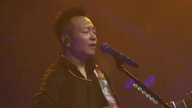 许巍 - <em class="keyword">故乡</em> - 2015“此时此刻”演唱会北京站