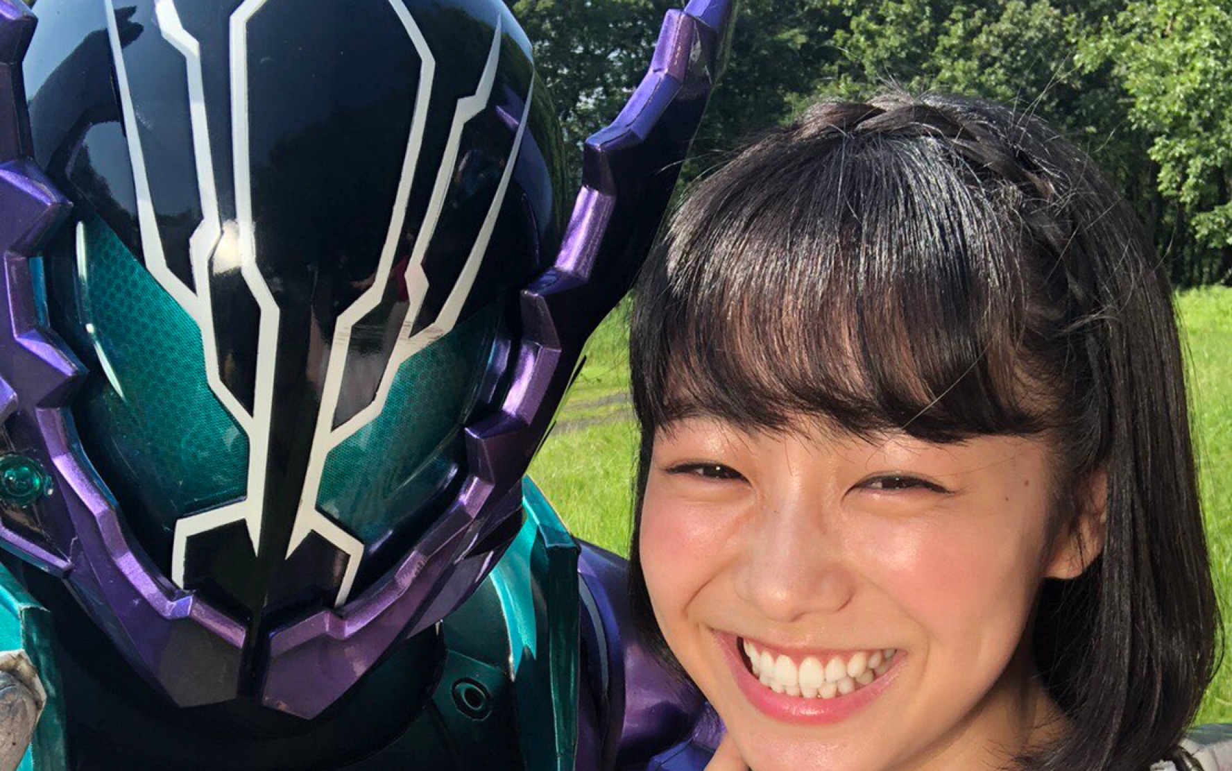 假面骑士build 老实人外传变身帅炸片段