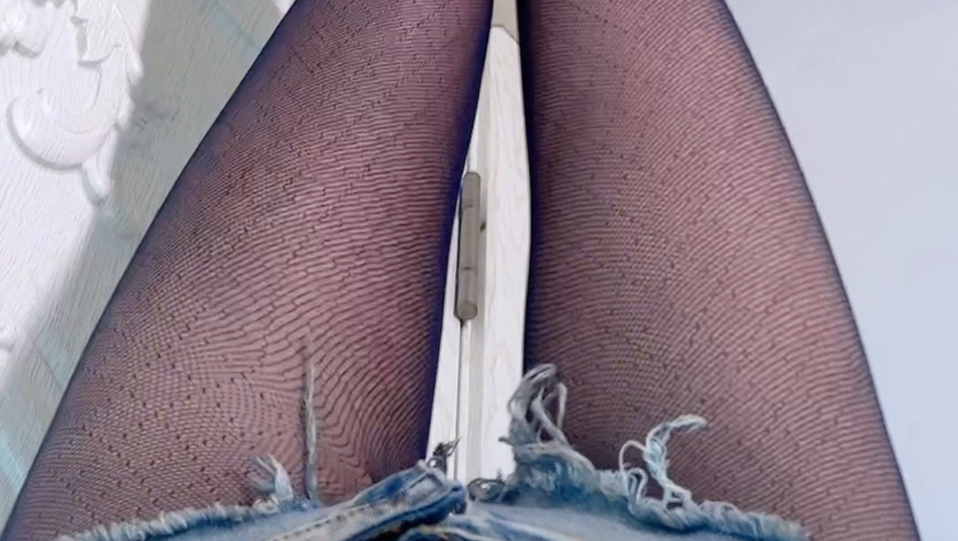 第一次穿这种蓝丝~