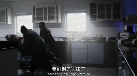 美剧：美女已经死过一次了，没想到女博士这针下去，还得再死一次