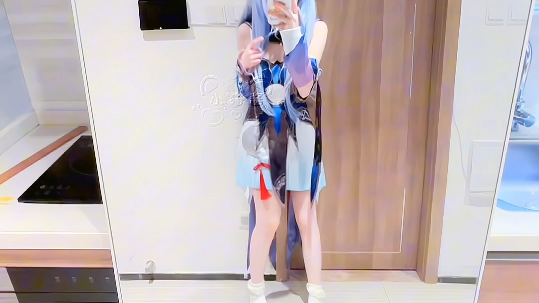 [Kitten Sauce Lori] The video is loading, so check back quickly for the surprise!