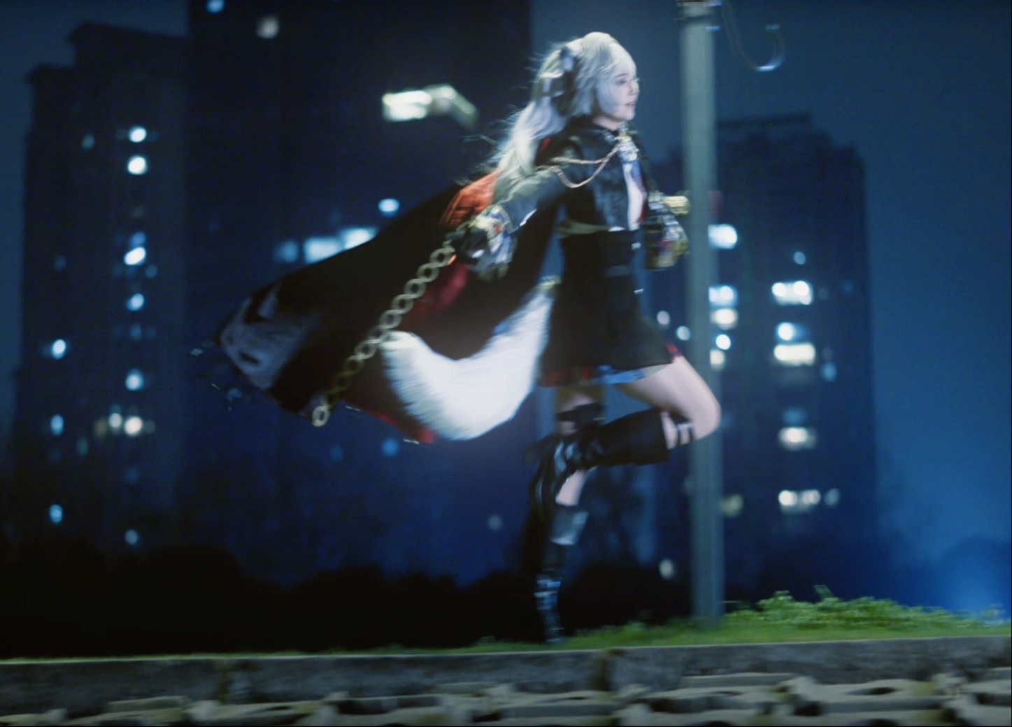当你听到这个BGM的时候你已经抬起了一只脚