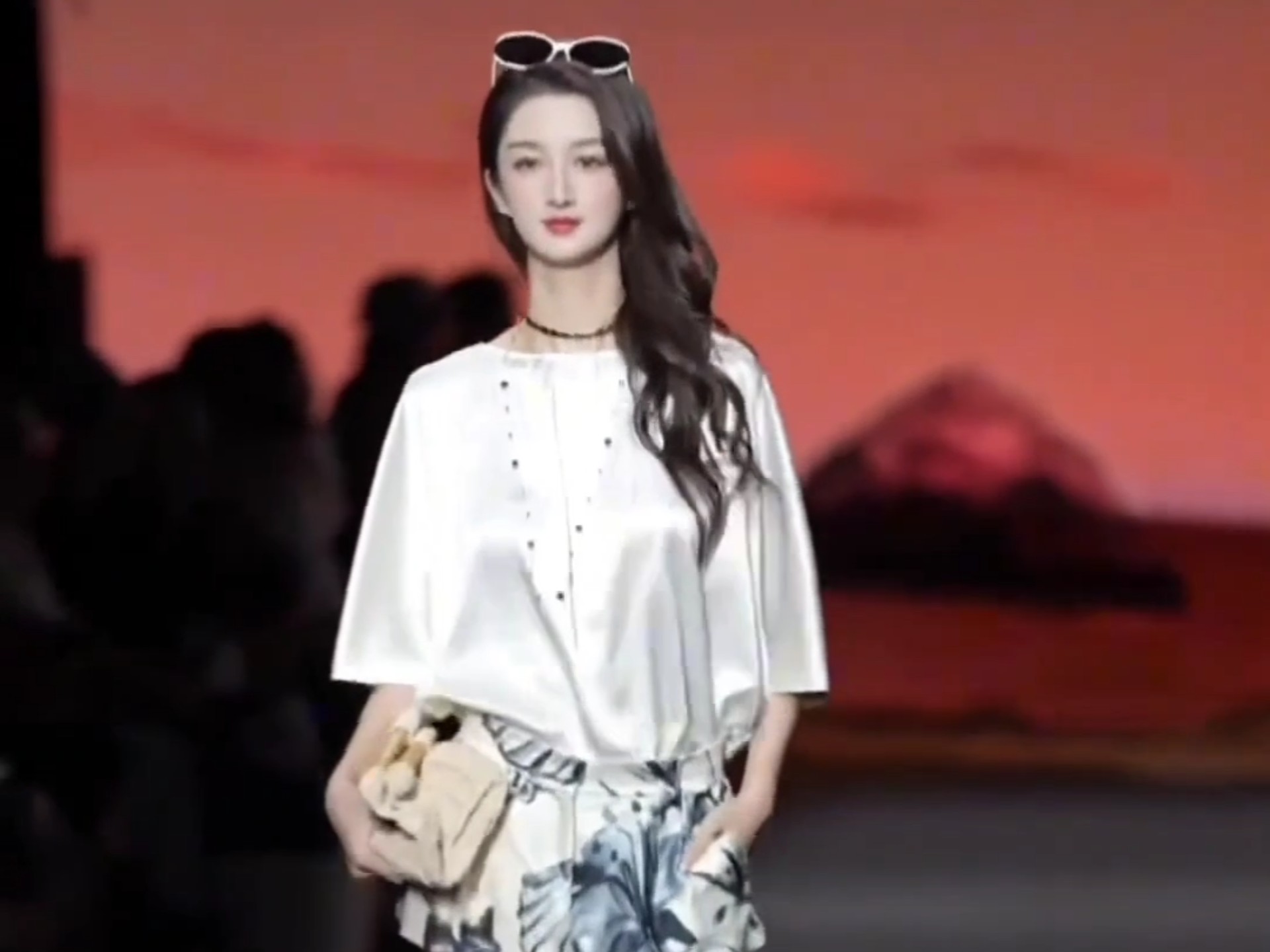 超美模特陈宝月走秀时刻