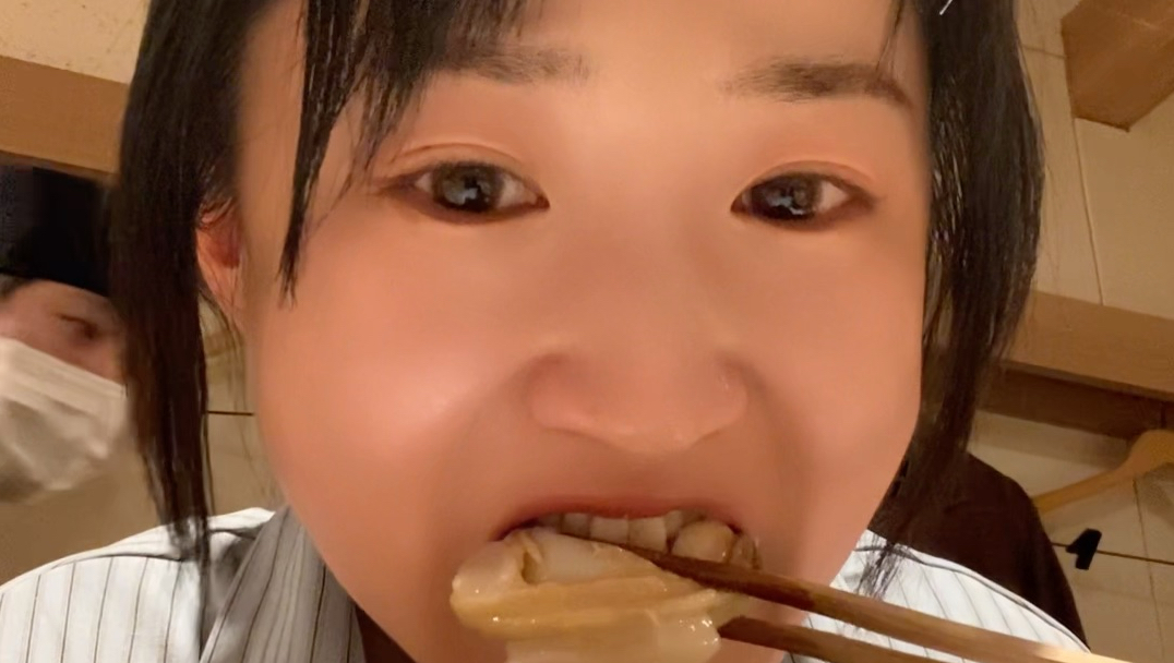 在日本摸鱼的小超人