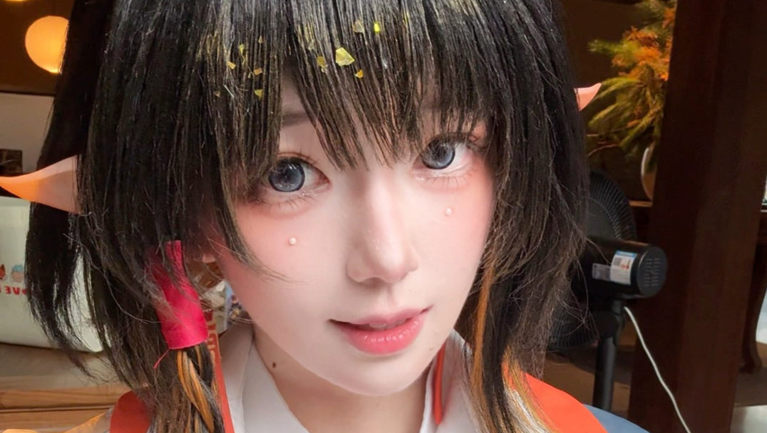 依旧一笑就慢动作