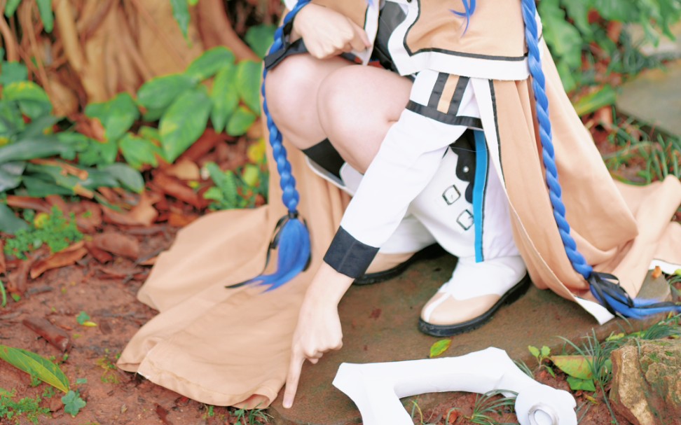 《 无 职 转 生❤️洛琪希cos》“又搞砸了……”