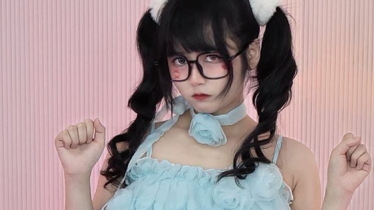 Ah? Green badminton.