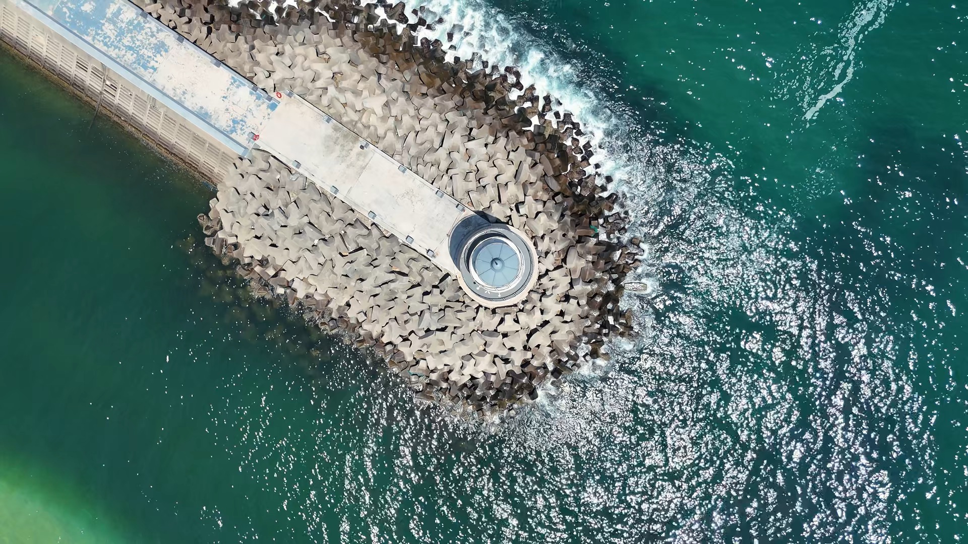 海南旅游 自由灯塔 电影消失的她取景地 海南陵水清水湾