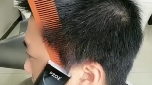 怎么样自己剪头发视频 e11b5786ae3c977bb556068b87d25e2a7550c236.jpg@310w_174h_1c_100q.jpg