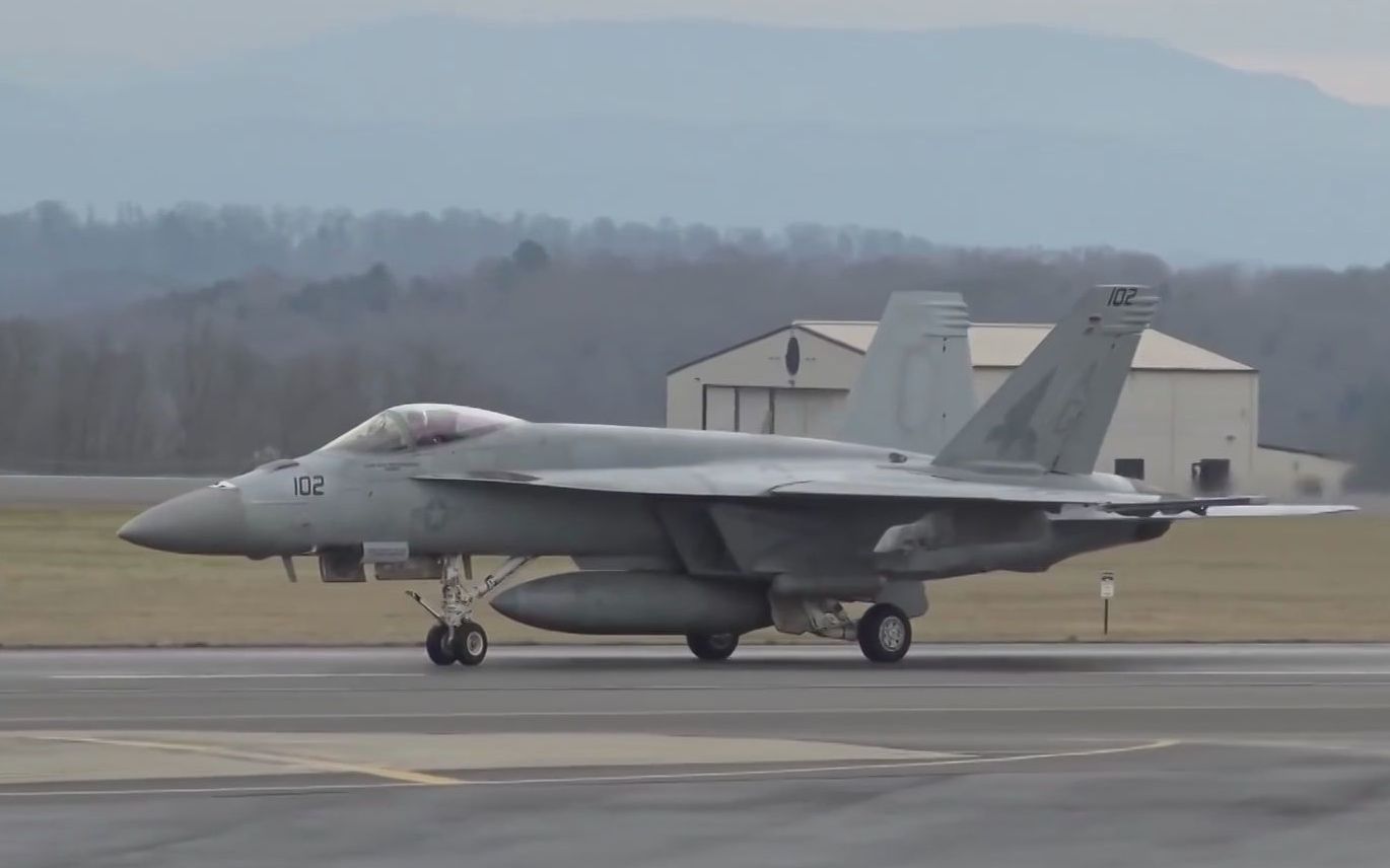 新型Block III FA-18 超级大黄蜂是美国海军的优势战斗机!!!-哔哩哔哩