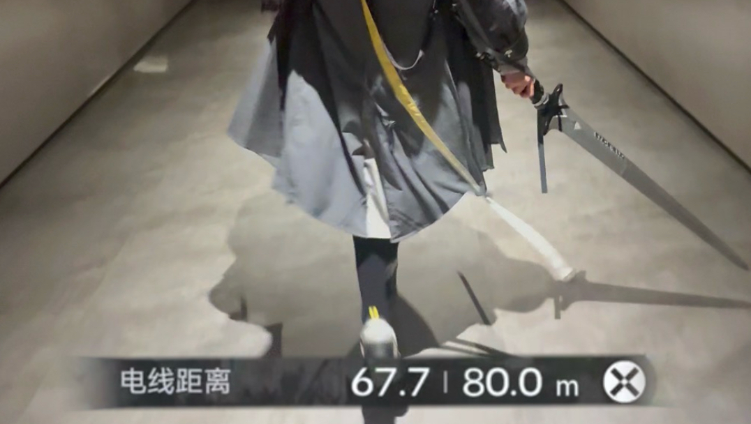 手机里有一款跳跃算米数的游戏