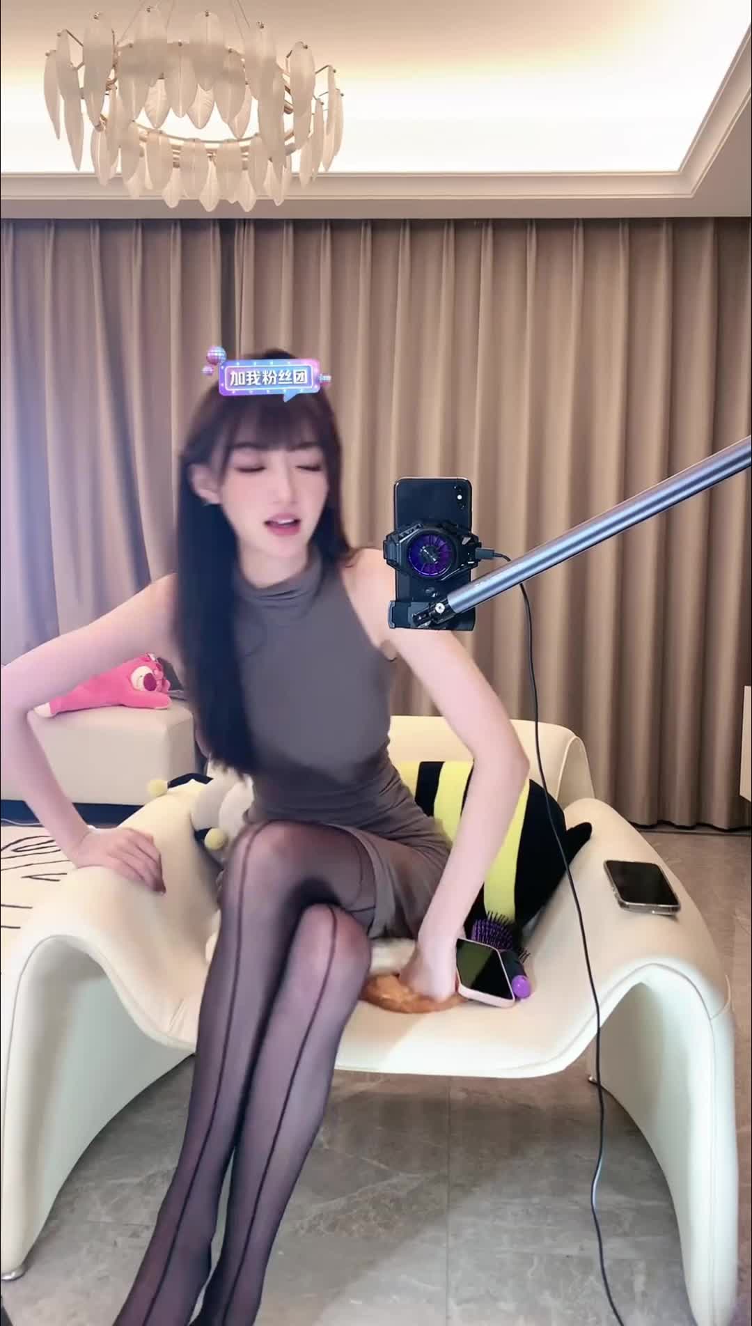 [Lily Chan] 12-11 Cut