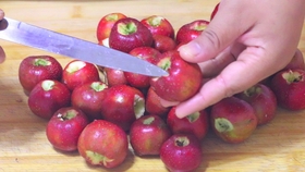 咋样做糖葫芦好吃 e36ac7ee20951bddea5d6cdc3de2a1e6b6111a35.jpg@280w_158h_1c_100q.jpg