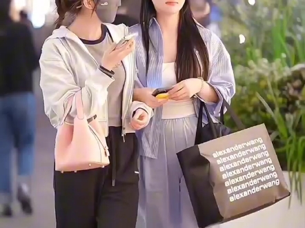 影子《离开的人我不会再惦记》