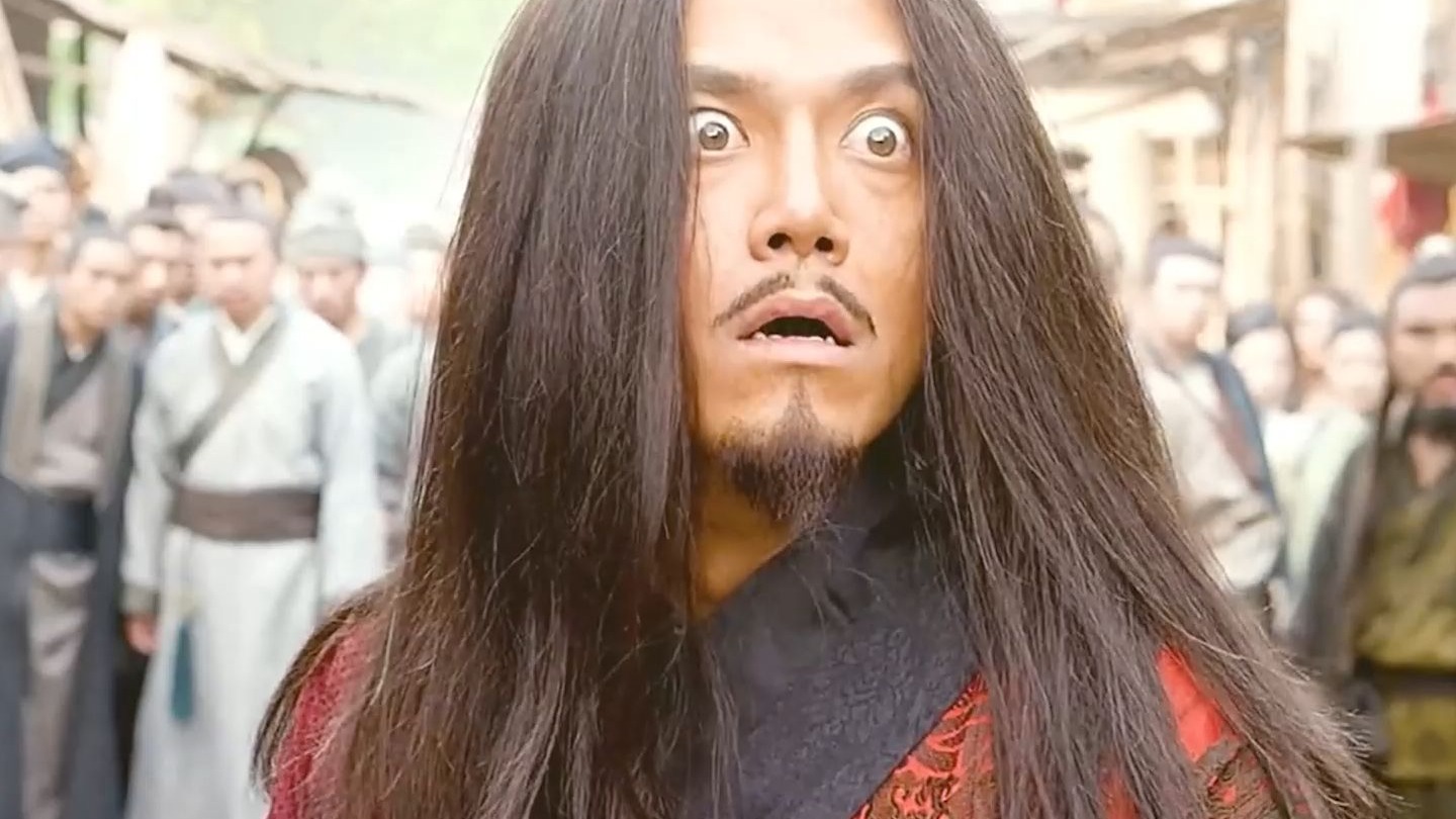 “男人刚准备杀人，却碰上天下第一和天下第二...” 他一出场就把林更新秒成陪衬了，应该叫燕十三的剑