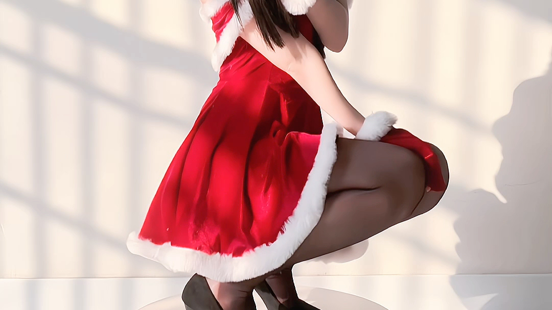 [Kitten Sauce Lori] has updated a video, come watch!