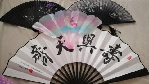 教程折扇 e4a86f62d24354181aedf90da8e36ab925a77cd3.jpg@480w_270h_1c