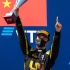 【历史第一人】中国车手周冠宇登上F2最高领奖台并奏响国歌！！！