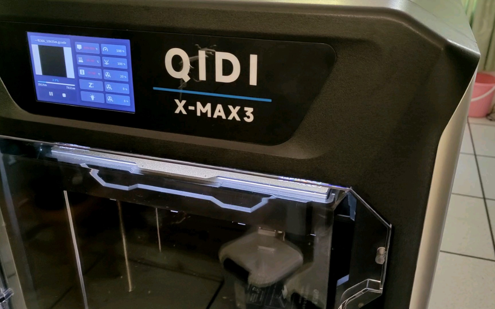 我选择起迪QIDI MAX3的理由就是abs专属打印，这台机就是为打印abs而生