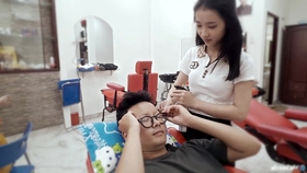 发廊姐姐短剧，免费观看的精彩瞬间，免费观看发廊姐姐短剧的精彩瞬间